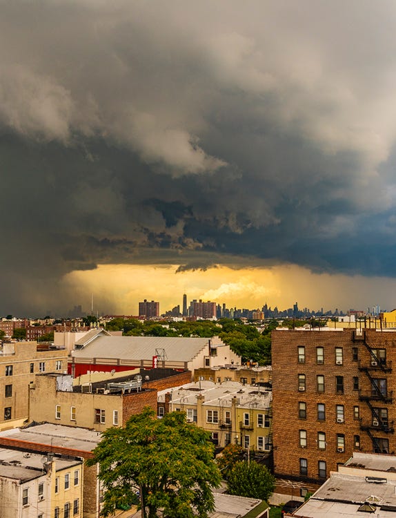 Mike Reiss Photography | ebooks - ze Roof Apocalypic Storm Moments