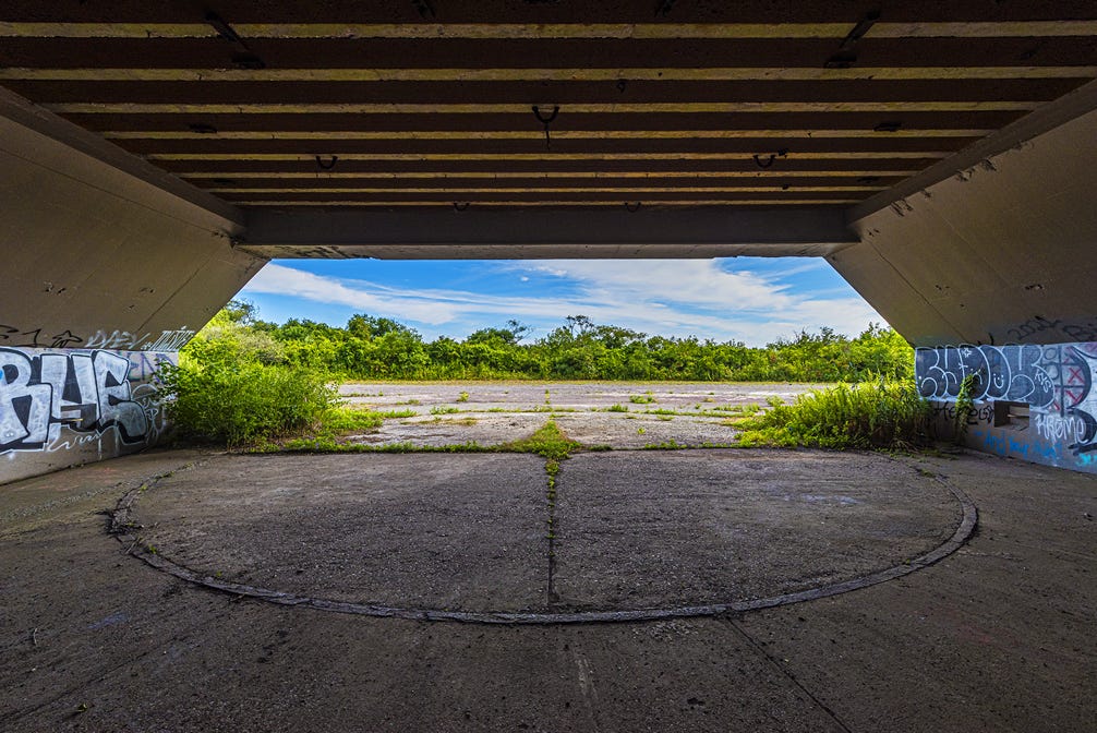 NYC Days - Jacob Riis Park & Urban Exploration | Queens